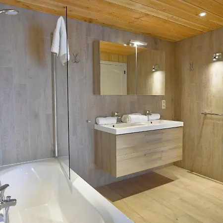 Comfortable Chalet With Indoor Pool Hammam And Sauna Near 펜션 *